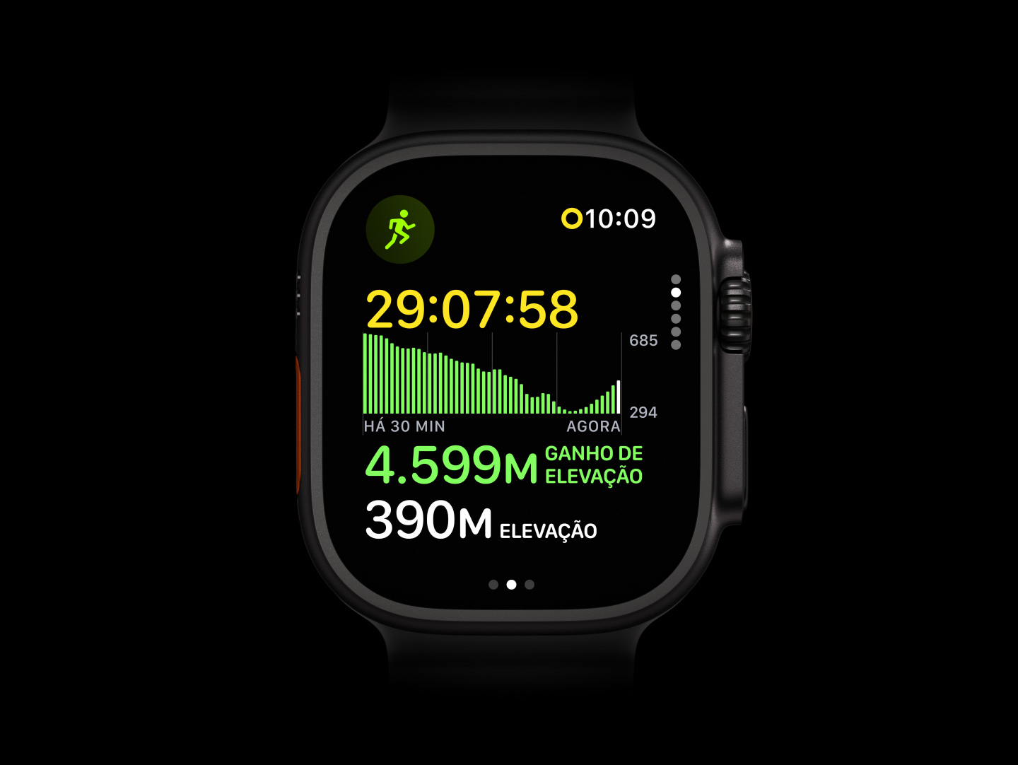 Apple Watch Ultra 4 com caixa preta de titânio, parte de trás do relógio com o sistema de sensores de saúde iluminado por luzes LED verdes