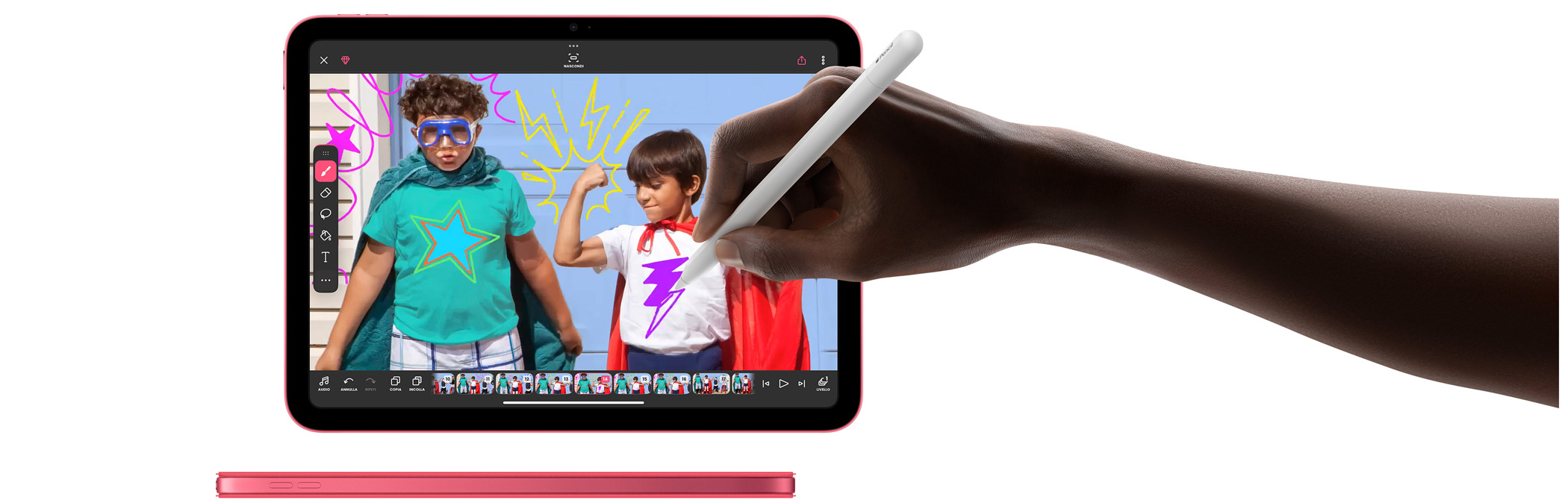Una mano che tiene una Apple Pencil e annota una foto.