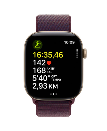 Uçuk Altın Rengi Alüminyum kasaya ve Burgonya Kordona sahip Apple Watch Series 12, ekranda süre, kalp atış hızı, kalori ve mesafe gibi antrenman ölçümleri gösteriliyor