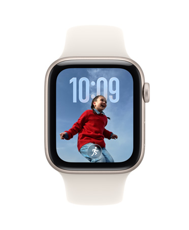 Apple Watch SE 3, alumiiniumkorpus, tähevalge, Smart Stacki vihje, väljas jooksmise treeningu vihje, parema külje vaade, Digital Crown, Sport Band, tähevalge