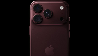 Face arrière d’un iPhone 18 Pro bordeaux, montrant la caméra principale 48 MP avec ouverture variable