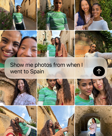 Ein Display zeigt eine Anfrage an Siri AI, um aktuelle Urlaubsfotos anzuzeigen, der Text der Anfrage überlagert das Fotoraster